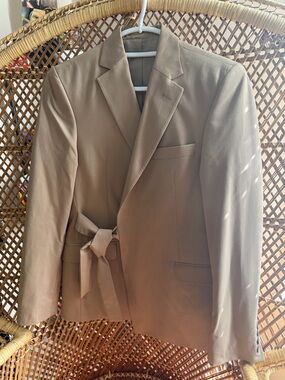 Boohoo MAN Tan Single-Breasted Blazer with Waist Tie